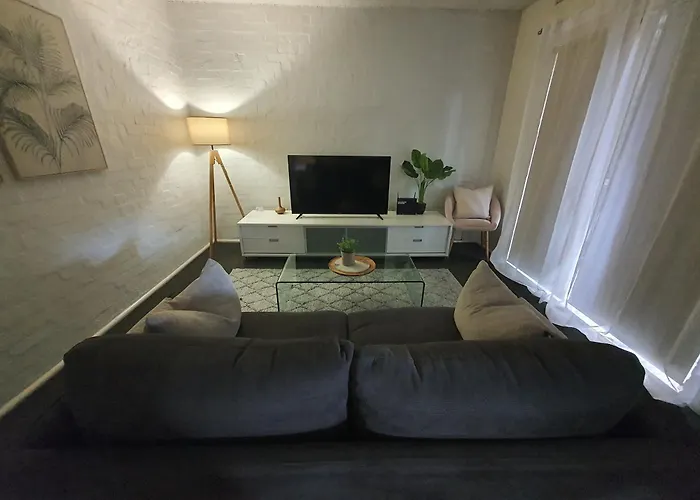 North Melbourne Retreat