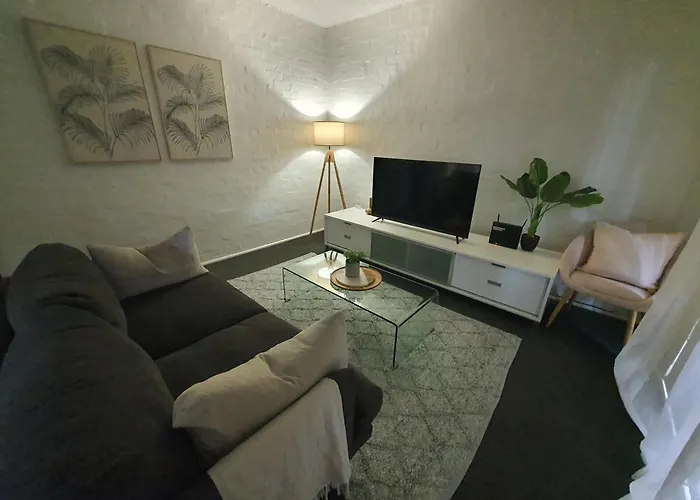 North Melbourne Retreat